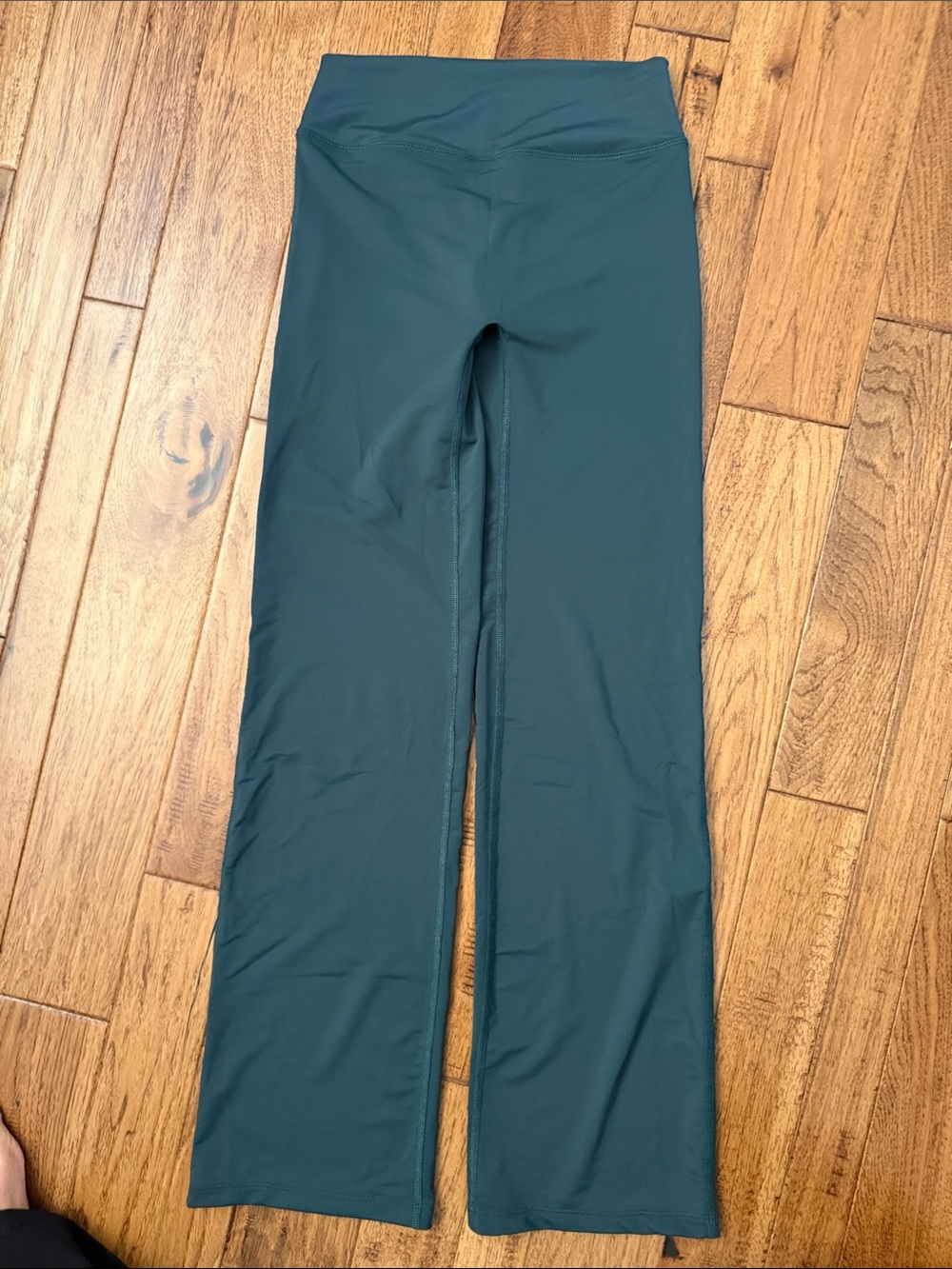 NikeSKIMS women’s flare Leggings in Teal Green